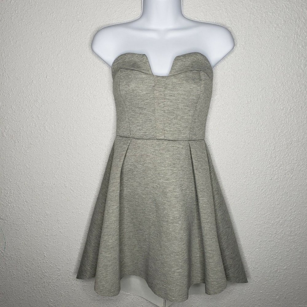 Windsor Foam Light Grey Skater Dress-Size small